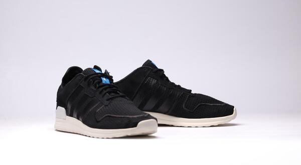 adidas Originals ZX 700 2.0 